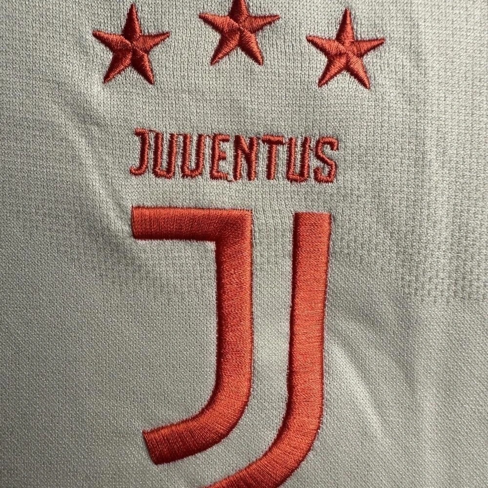 Juventus Retro Soccer Jersey Away Custom Shirt 2019-20 - SUjersey01