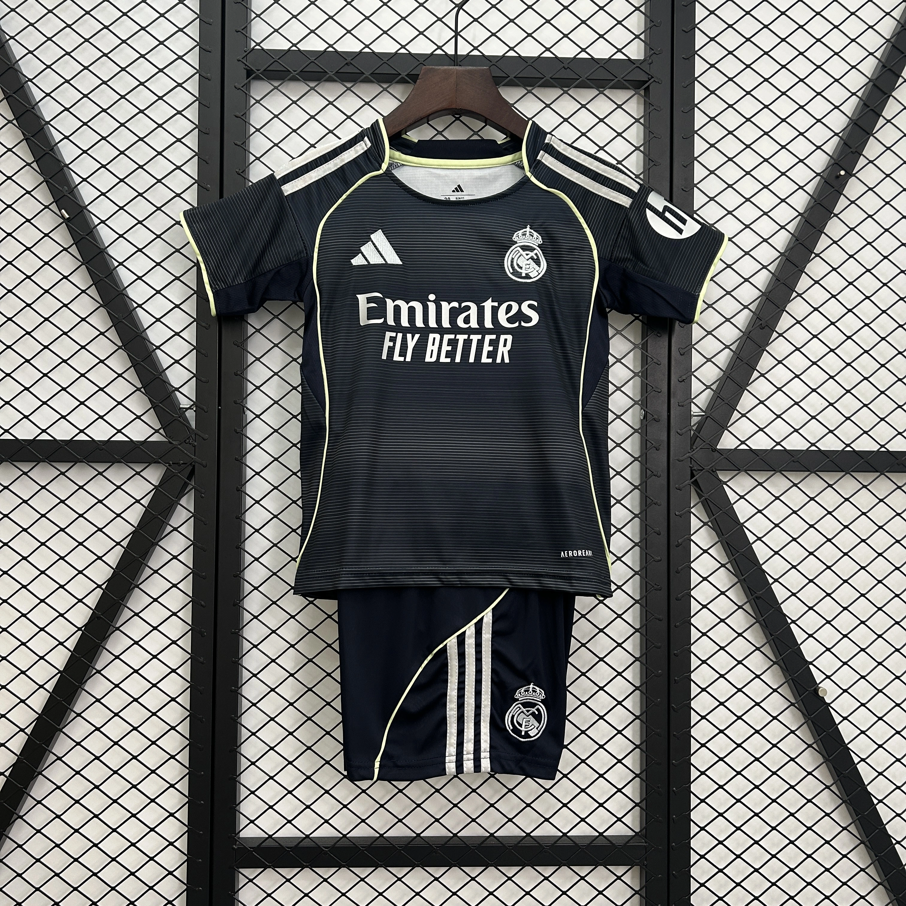 Real Madrid Soccer Jersey Away Kids Kit Jersey+Shorts 2025/26 - U-jersey