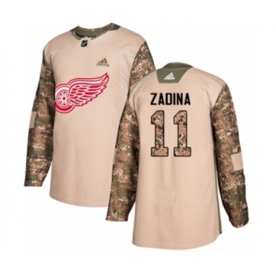 Men's Adidas Detroit Red Wings #11 Filip Zadina Authentic Camo Veterans Day Practice NHL Jersey - Ujersey
