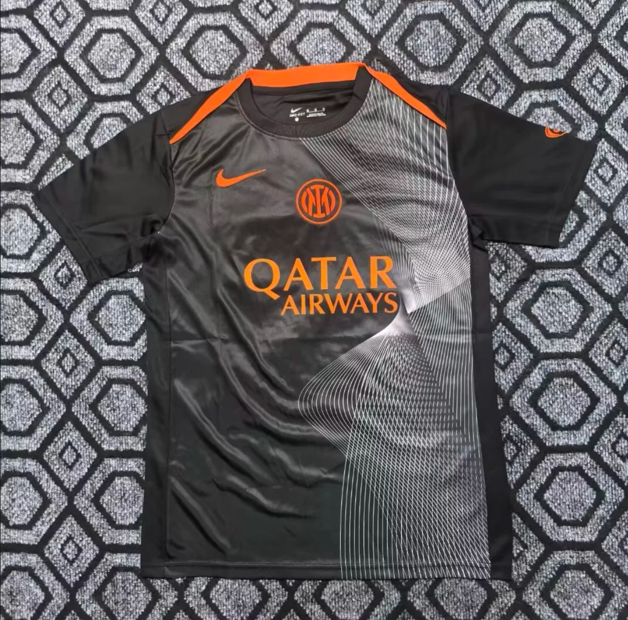 Inter Milan third pre-match black football jersey 2025/26 - U-jersey