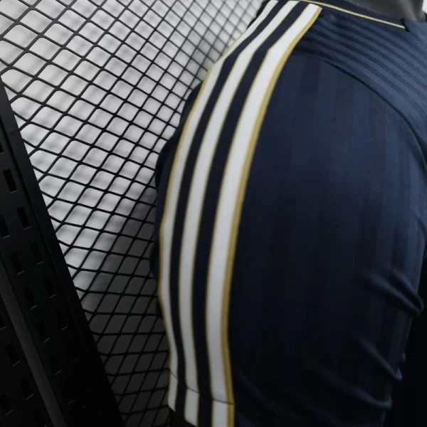 Juventus Soccer Jersey Terrace Icons Shirt 2025/26 - U-jersey