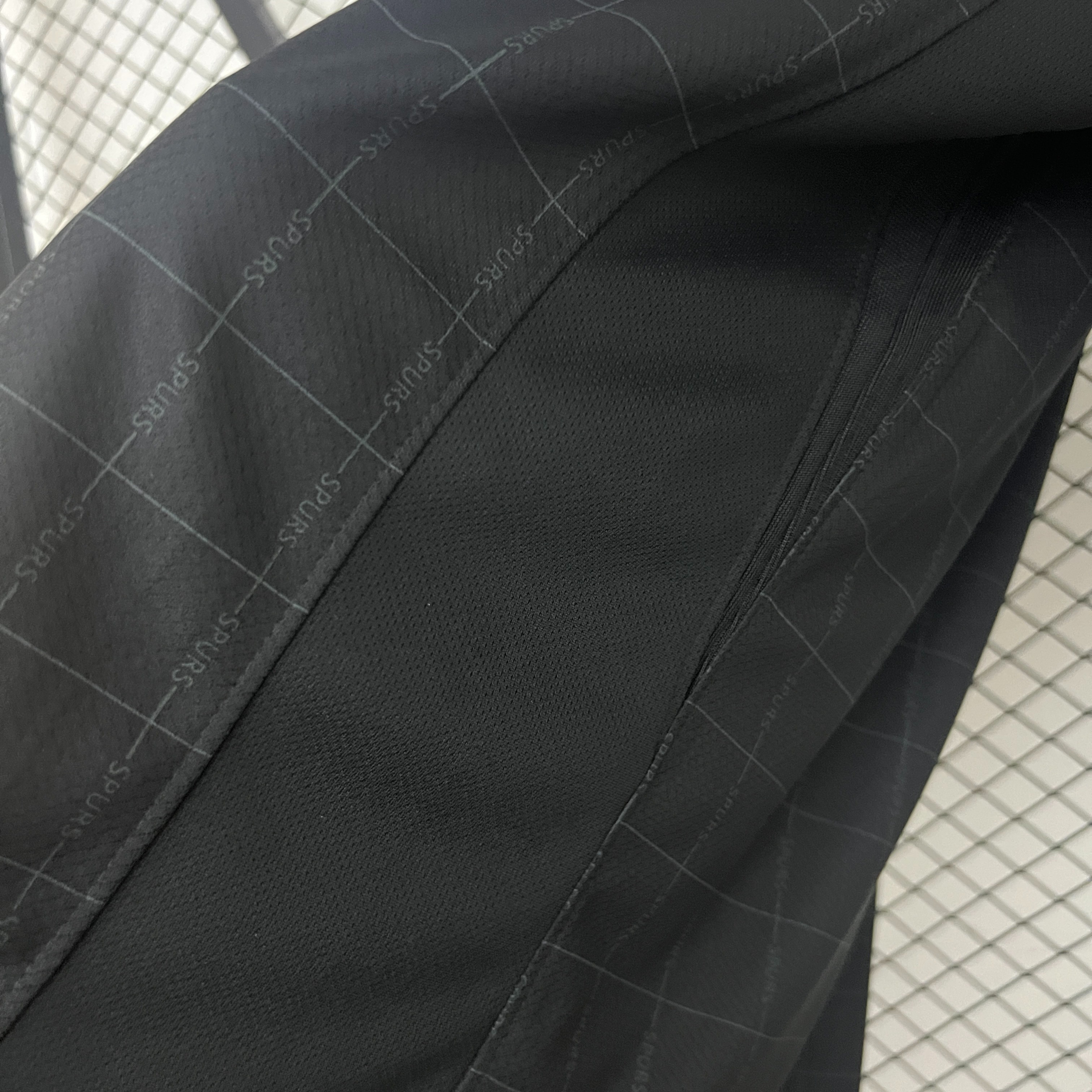 Tottenham Hotspur Football Jersey Away Custom Shirt 2025/26 - SUjersey01