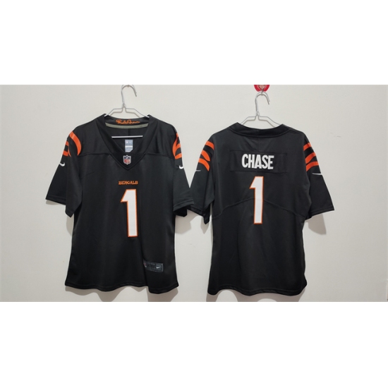 Women's Cincinnati Bengals #1 Ja'Marr Chase Black Vapor Football Stitched Jersey(Run Small) - Ujersey