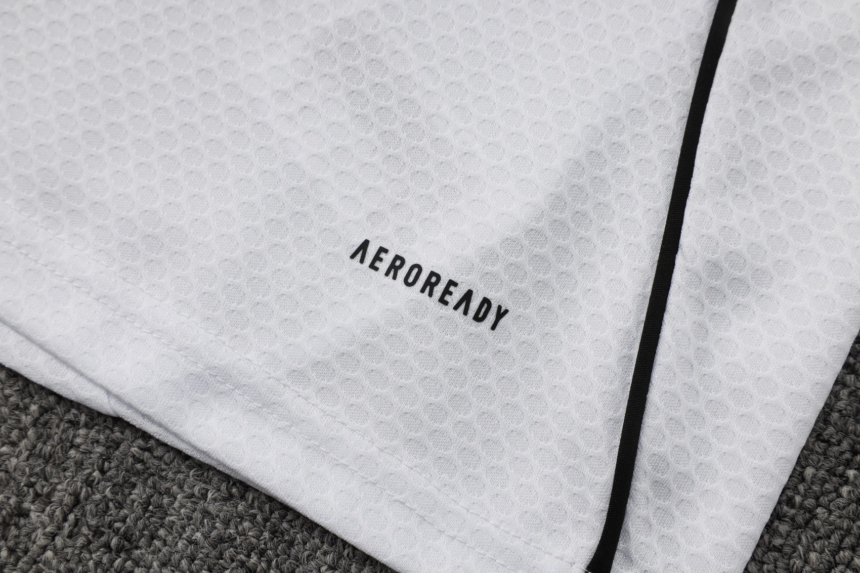 Real Madrid Training Jersey Kit White 2025/26 - U-jersey