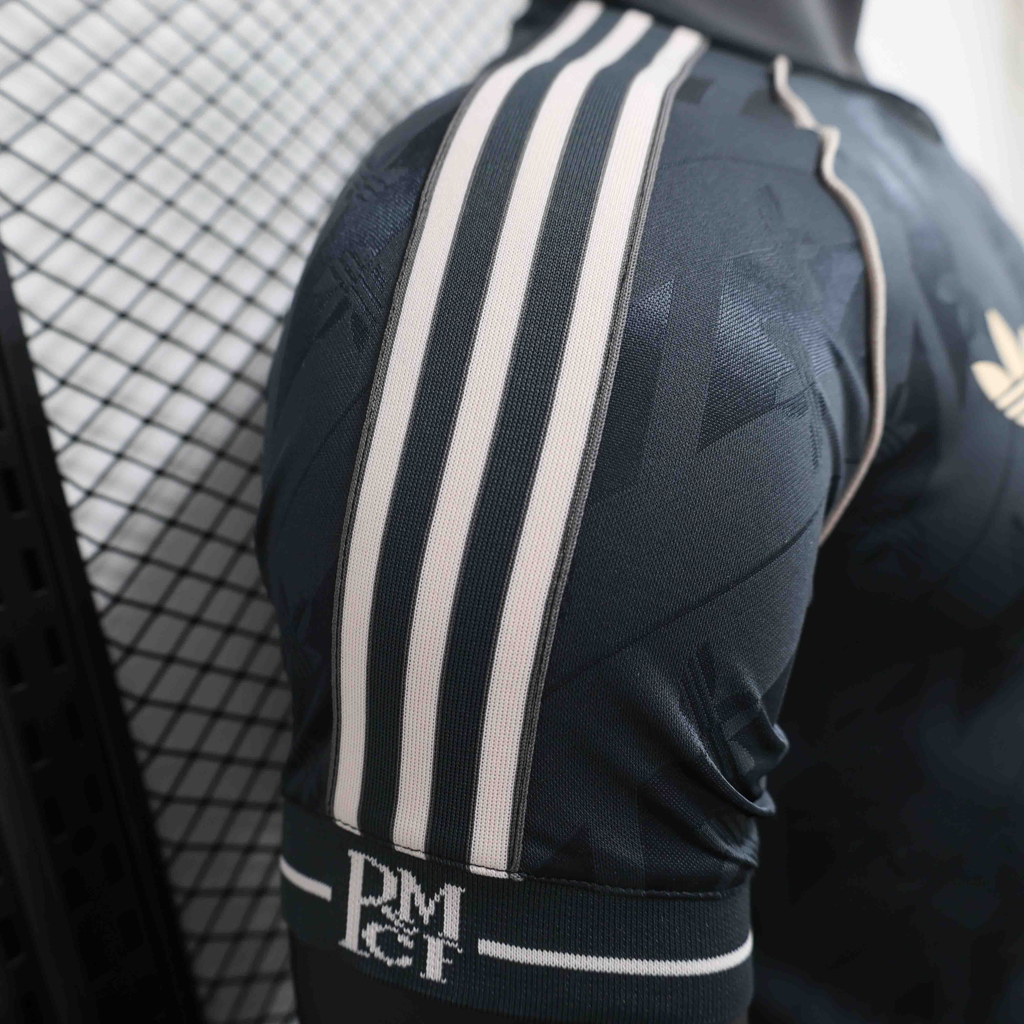 Real Madrid Soccer Jersey Retro Style Special Edition Shirt 2024/25 - U-jersey