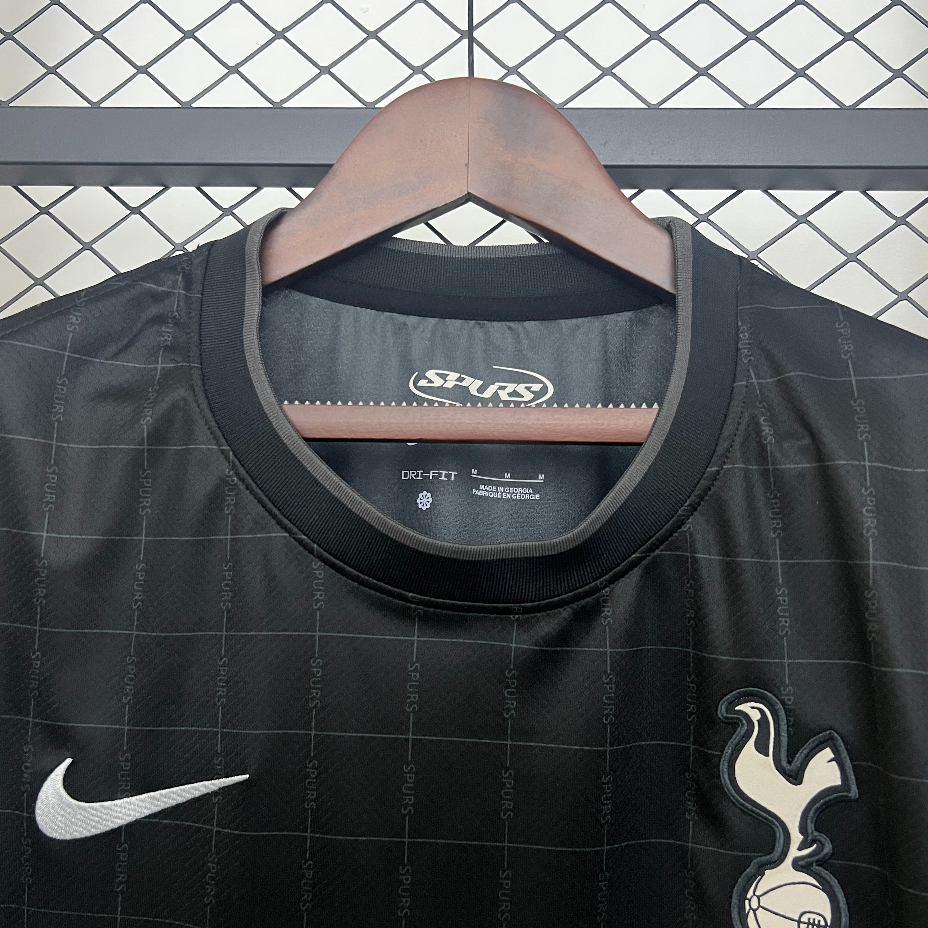 Tottenham Hotspur Football Jersey Away Custom Shirt 2025/26 - Ujersey
