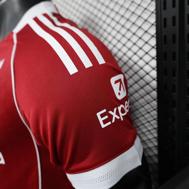 Liverpool Football Jersey Home Shirt 2025/26