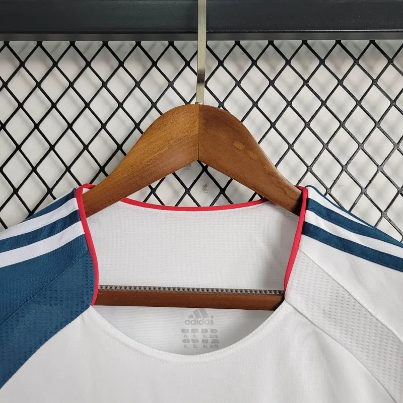 Liverpool Retro Football Jersey Third Away Custom Shirt 2006/07 - SUjersey01