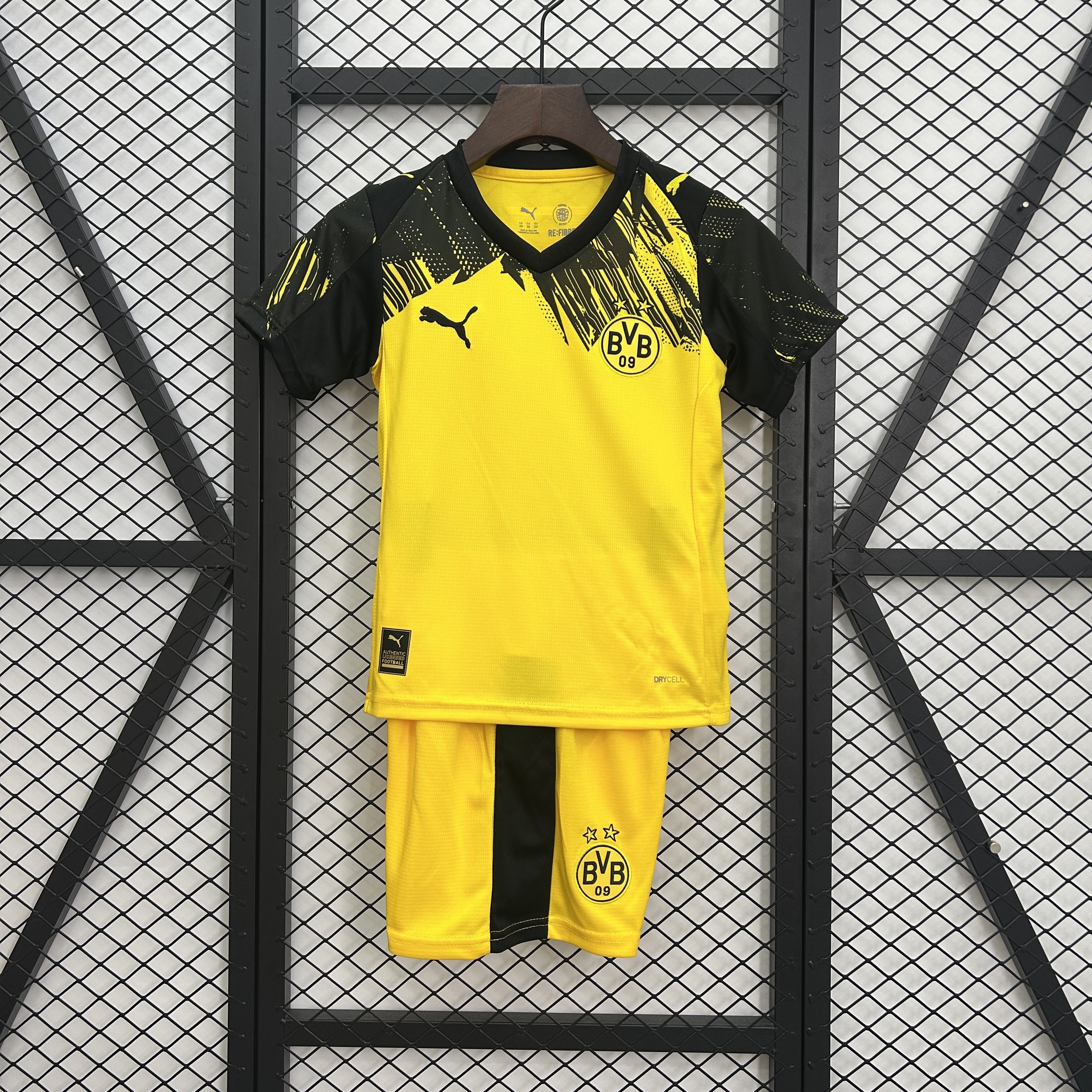 Borussia Dortmund Home Kids Kit Jersey+Shorts 2025/26 - U-jersey