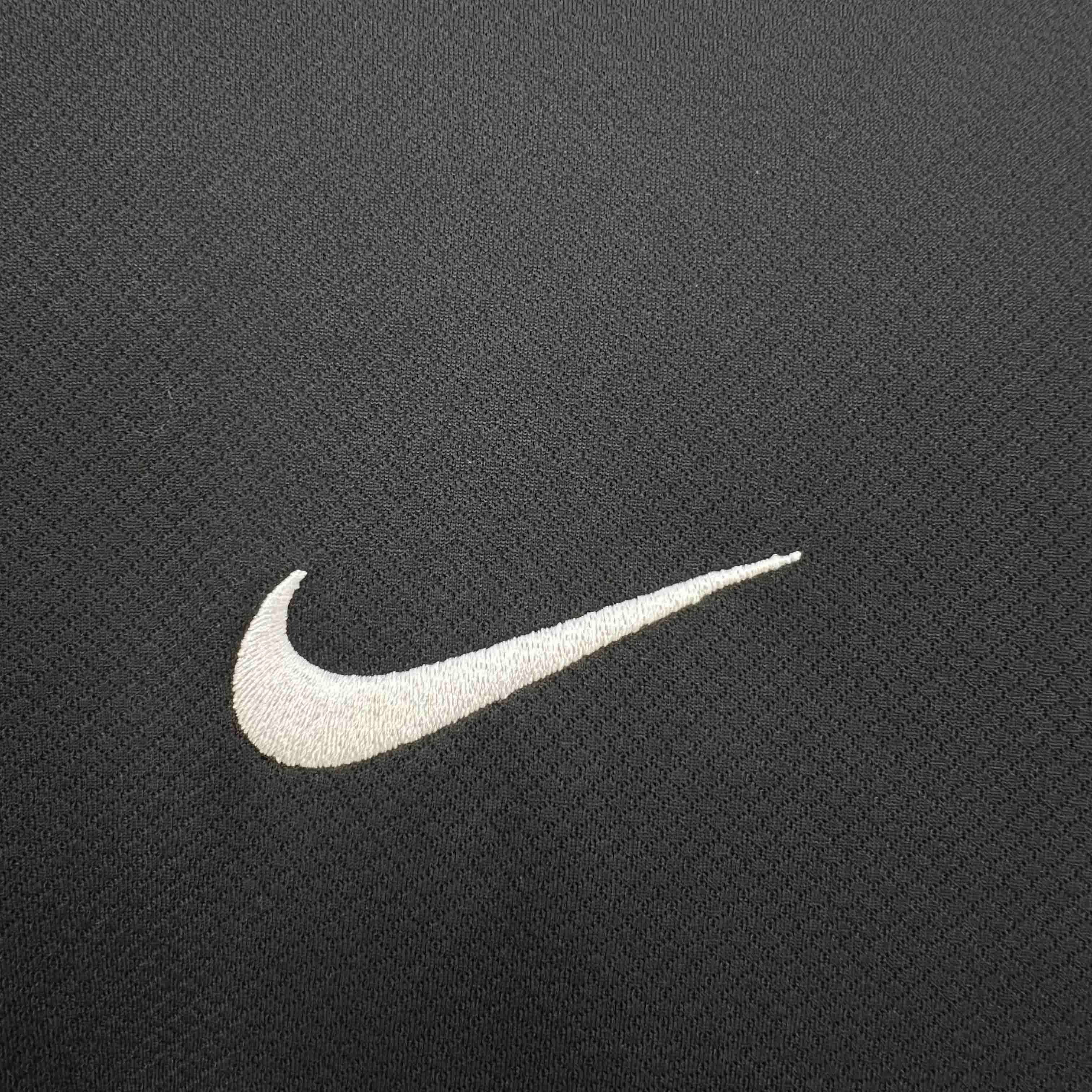 Eintracht Frankfurt Football Jersey Away Custom Shirt 2024/25 - U-jersey