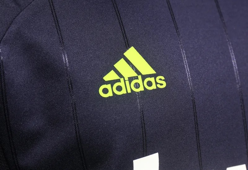 Real Madrid Retro Jersey Away Soccer Shirt 2012/13