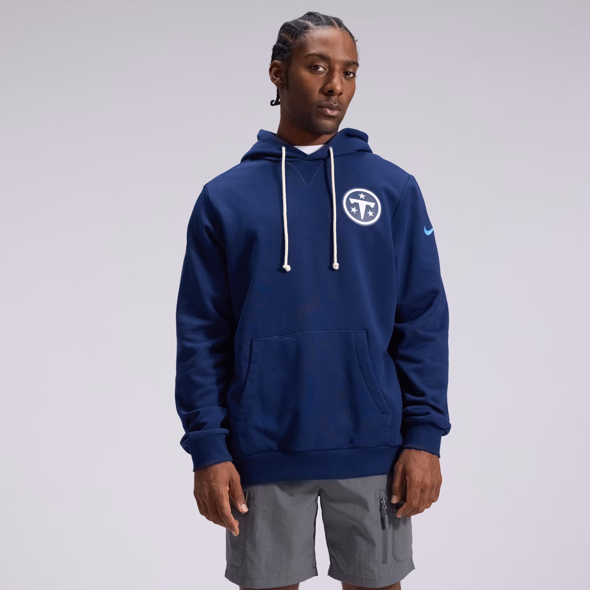 Men's Tennessee Titans  Nike Navy 2026 Rivalries Collection Standard Issue Sideline Pullover Hoodie - Ujersey