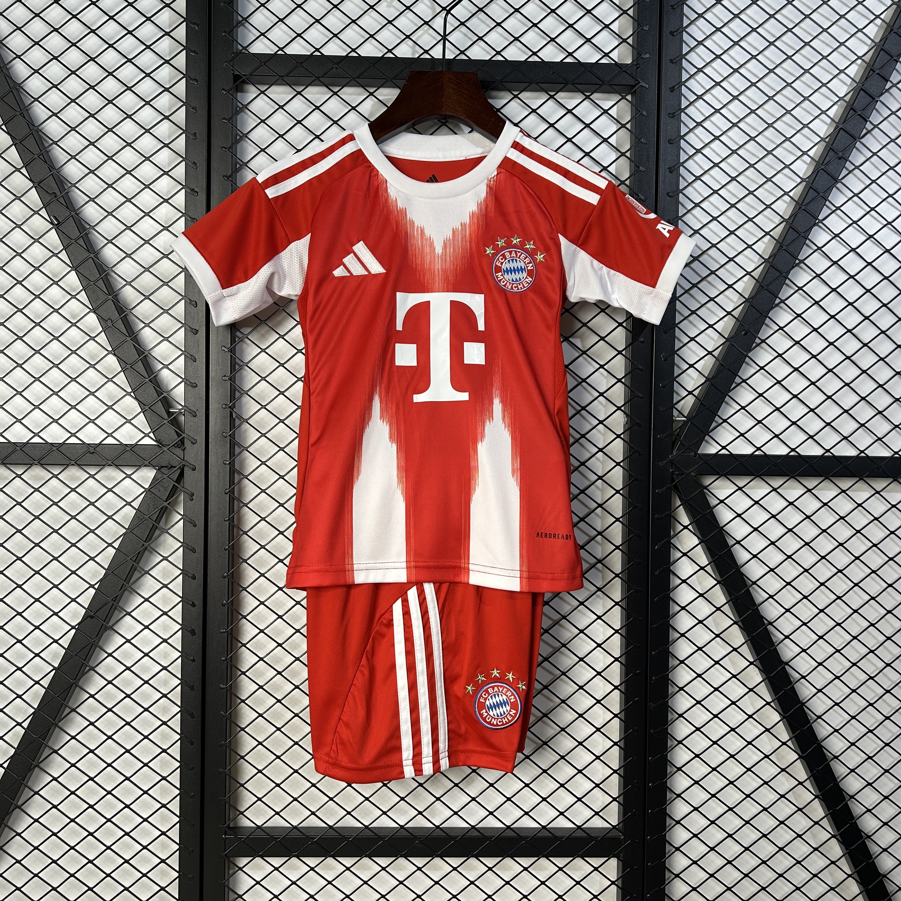 Bayern Munich Home Kids Kit Jerseys+Shorts 2025/26 - Ujersey NHL