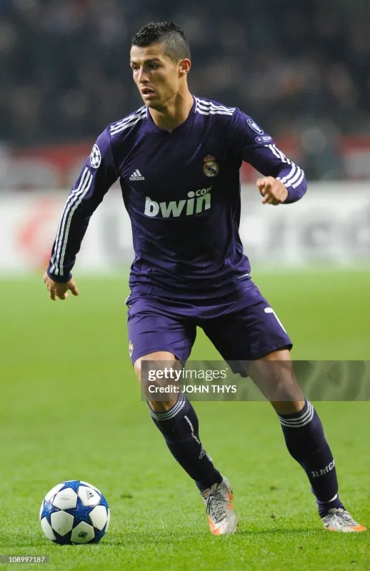 Real Madrid Retro Jersey Third Away Long Sleeve Soccer Shirt 2010/11