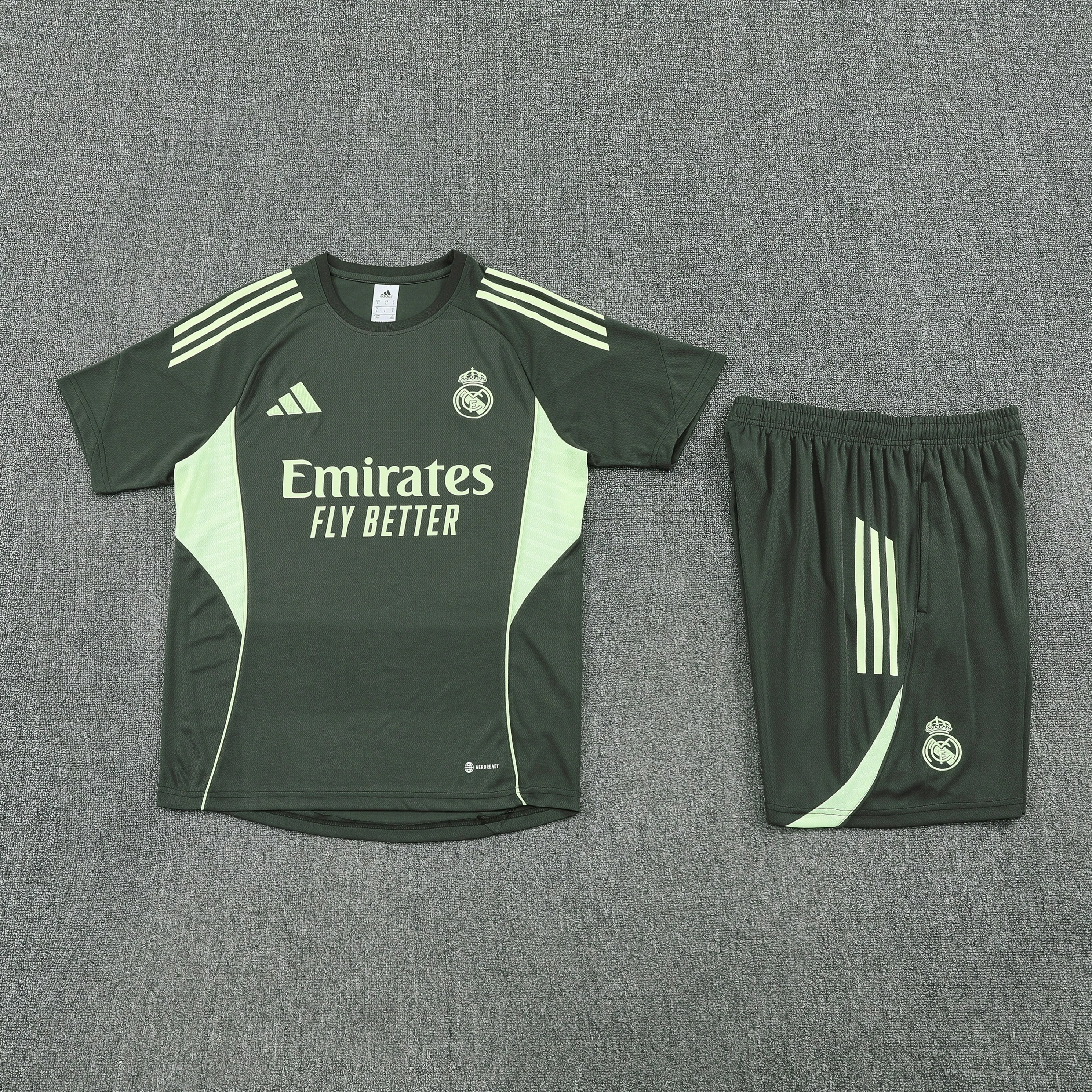 Real Madrid Training Jersey Kit 2025/26 - U-jersey