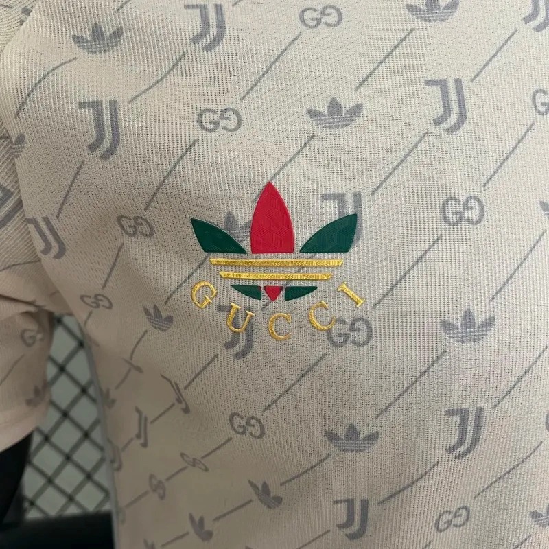 Juventus Soccer Jersey x Gucci Special Edition Shirt 2024/25 - U-jersey