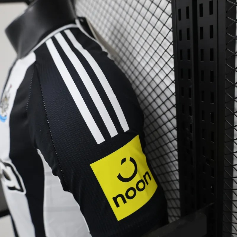 Newcastle United  Football Jersey Home Shirt 2024/25