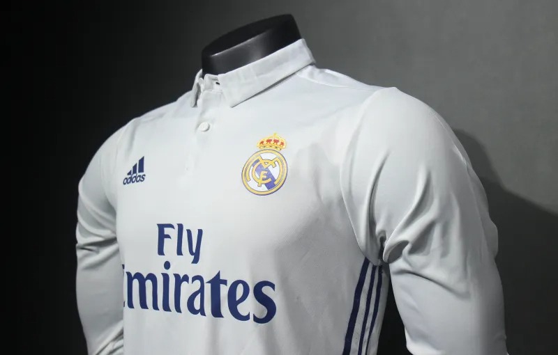 Real Madrid Retro Jersey Home Long Sleeve Soccer Shirt 2016/17