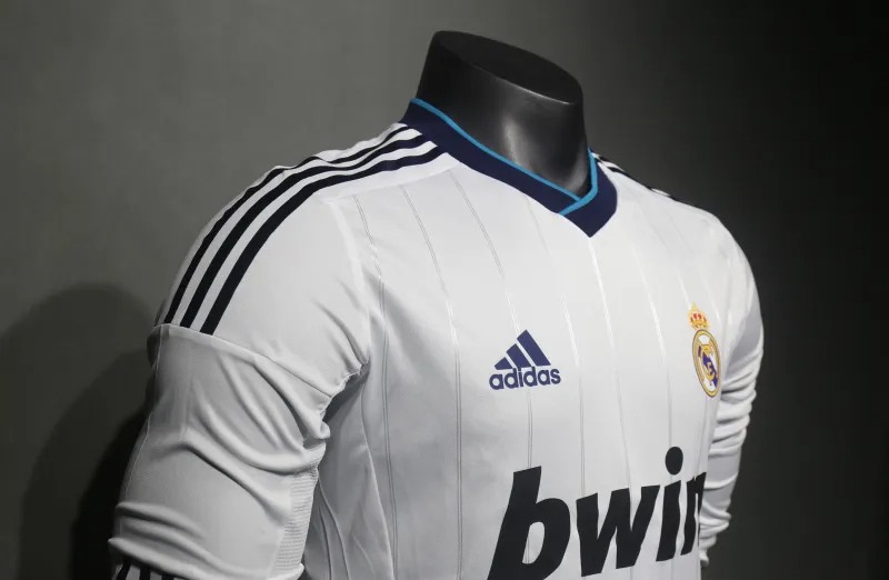 Real Madrid Retro Jersey Home Long Sleeve Soccer Shirt 2012/13