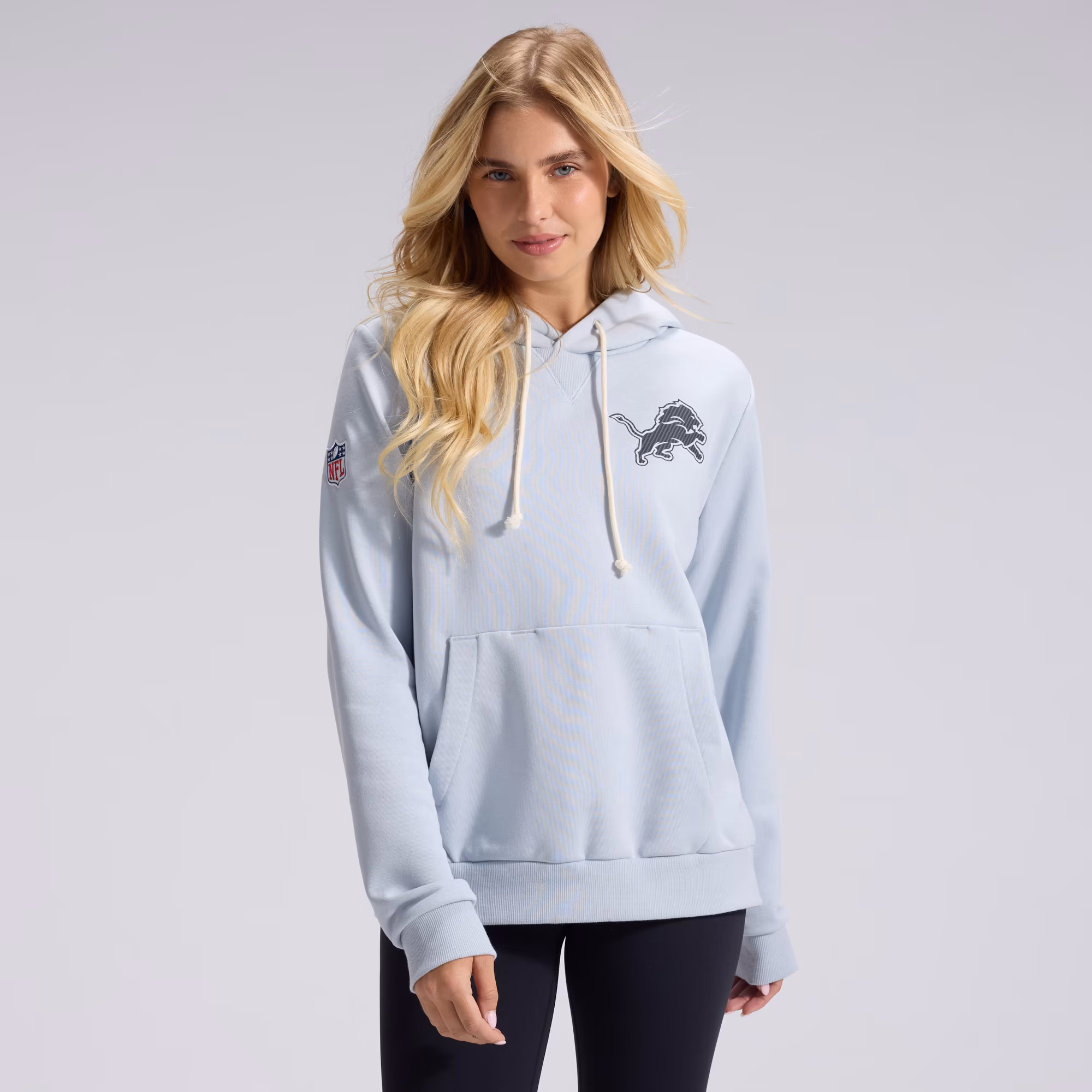 Women's Detroit Lions  Nike Silver 2026 Rivalries Collection Standard Issue Sideline Pullover Hoodie - Ujersey Shop