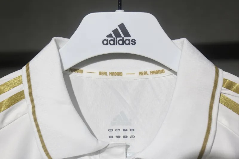 Real Madrid Retro Jersey Home Soccer Shirt 2011/12