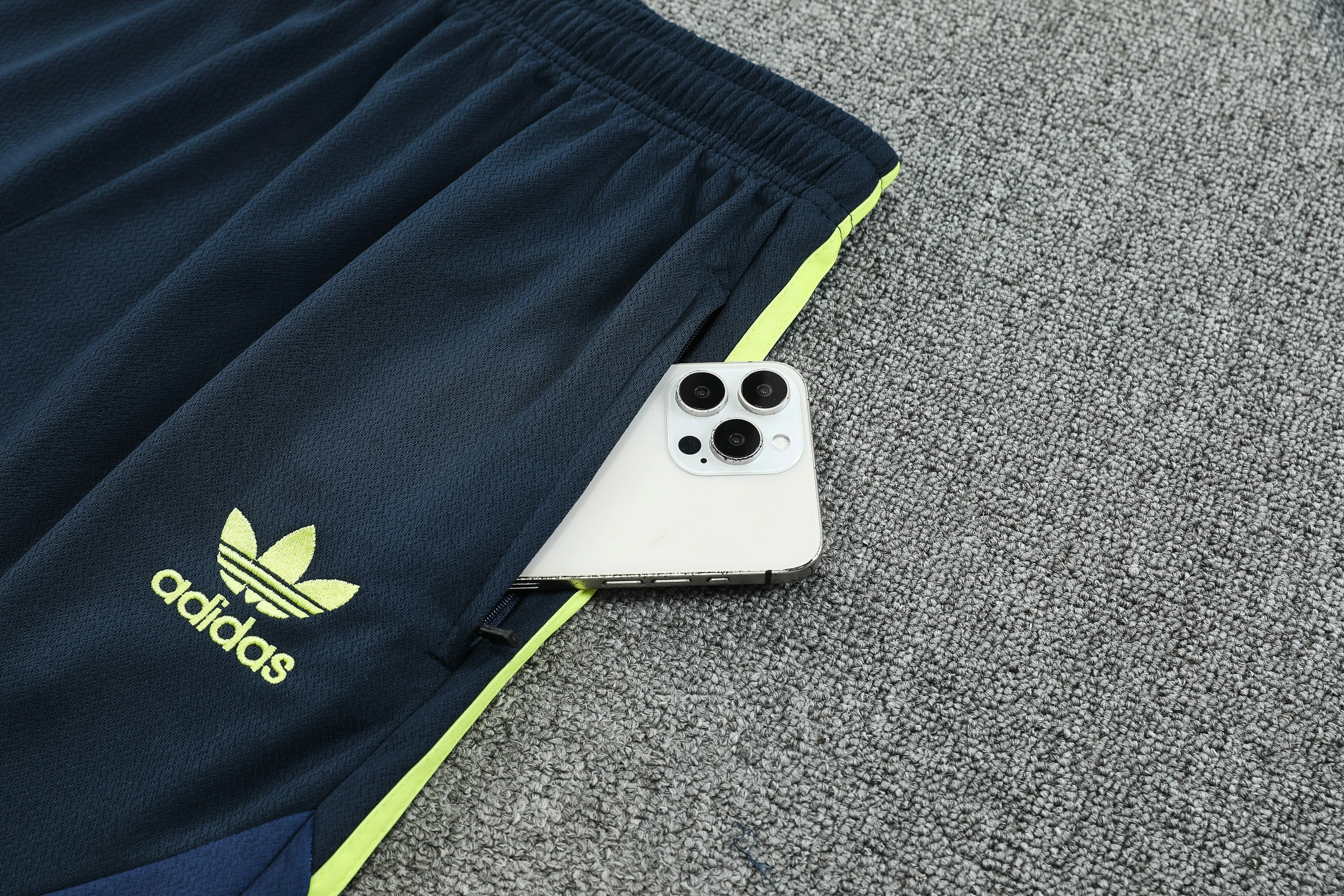 Juventus Training Jersey Kit 2025/26 - U-jersey