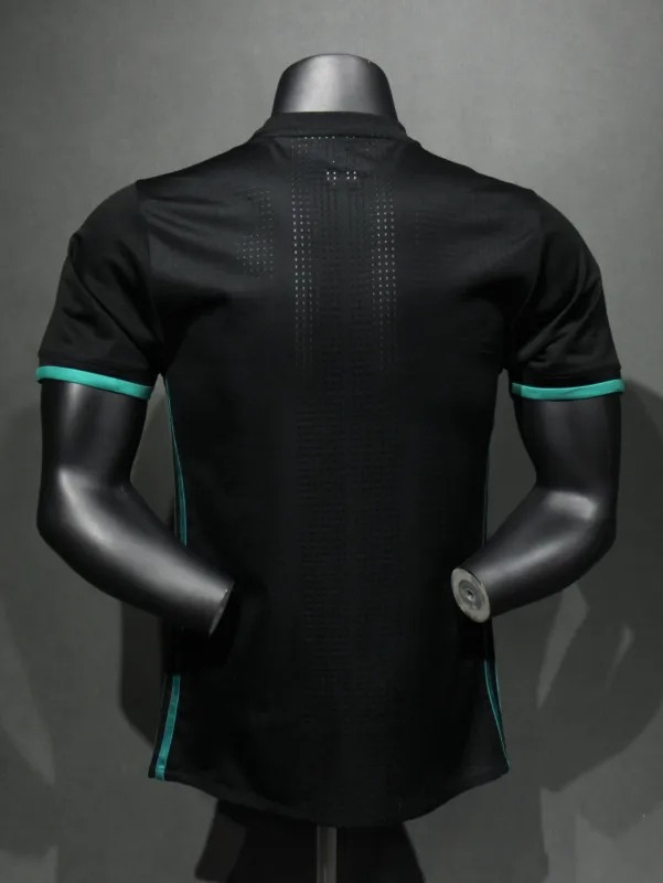 Real Madrid Retro Jersey Away Soccer Shirt 2017/18