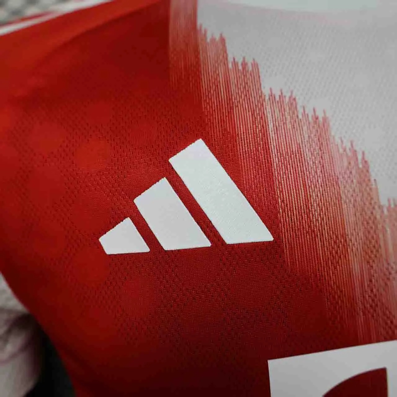 Bayern Munich Soccer Jersey Home Shirt 2025/26 - U-jersey