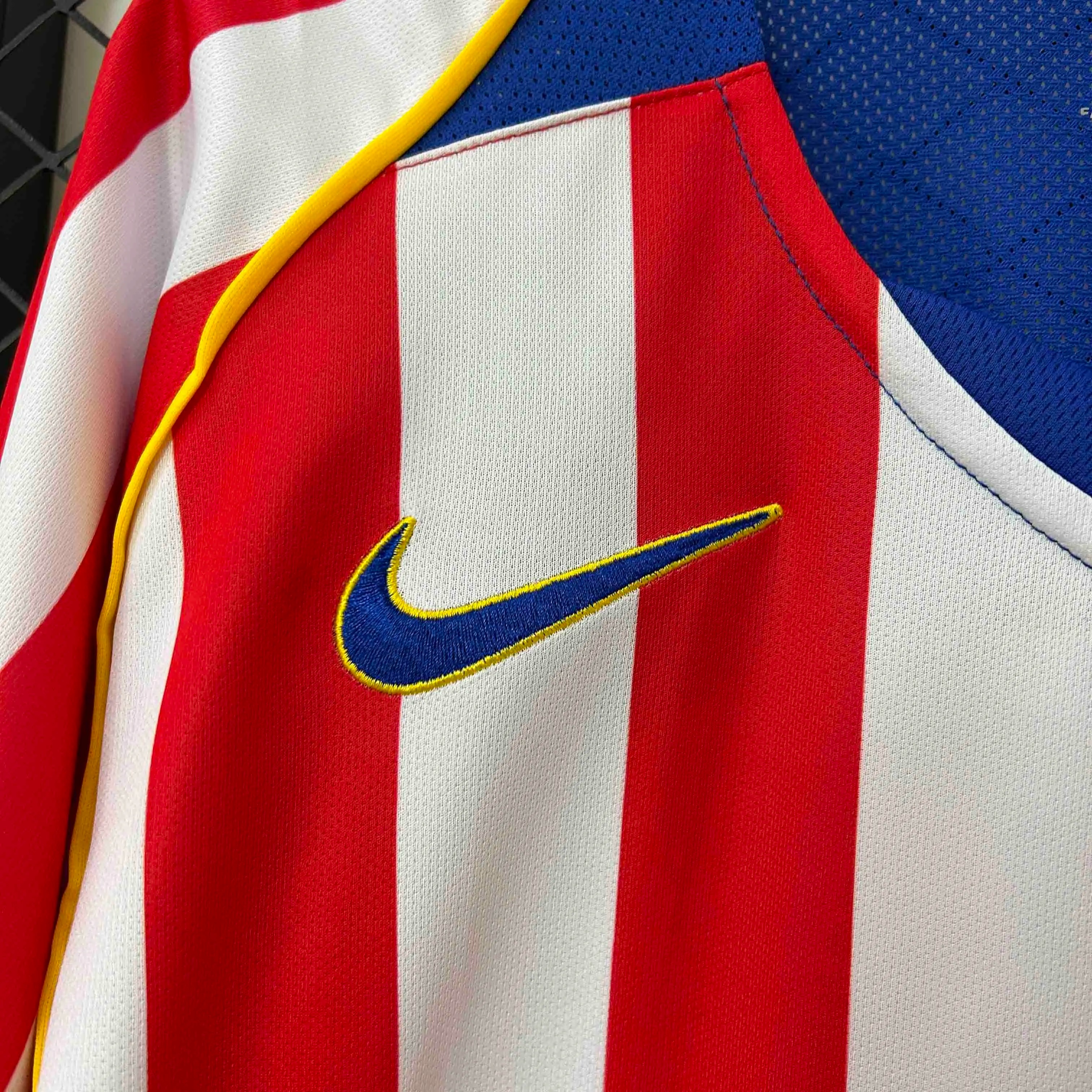 Atletico Madrid Retro Soccer Jersey Home Long Sleeve Shirt 2004/05