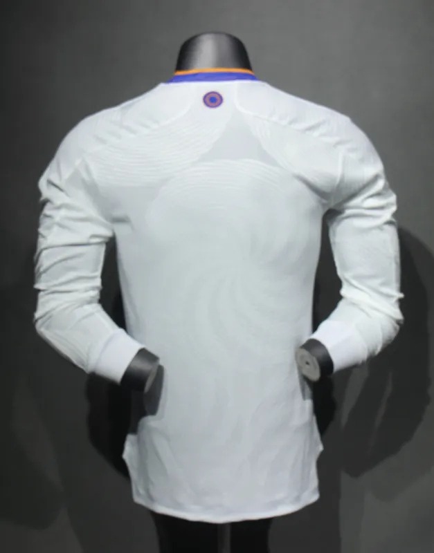 Real Madrid Retro Jersey Home Long Sleeve Soccer Shirt 2021/22
