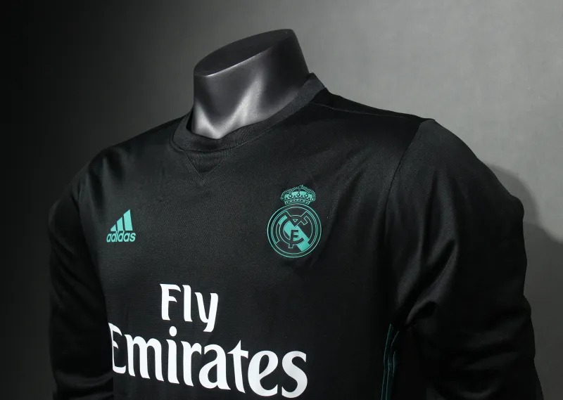 Real Madrid Retro Jersey Away Long Sleeve Soccer Shirt 2017/18