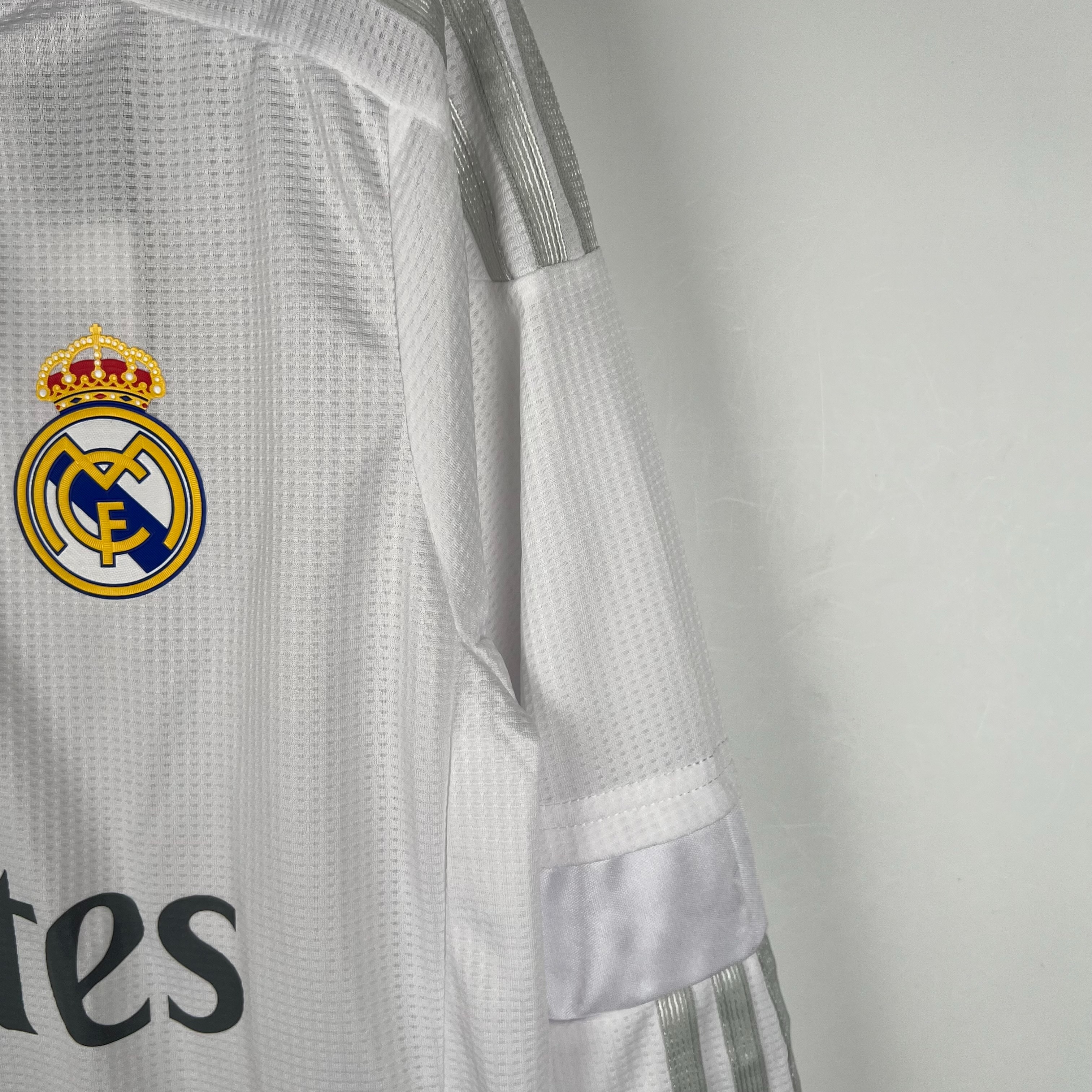 Real Madrid Retro Jersey Home Long Sleeve Custom Soccer Shirt 2015/16 - ujerseystore