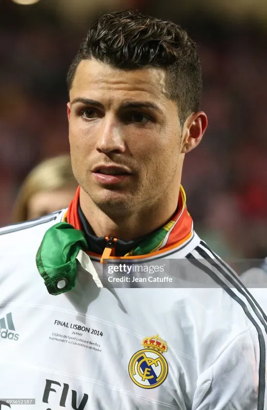 Real Madrid Retro Jersey Home Soccer Shirt 2013/14