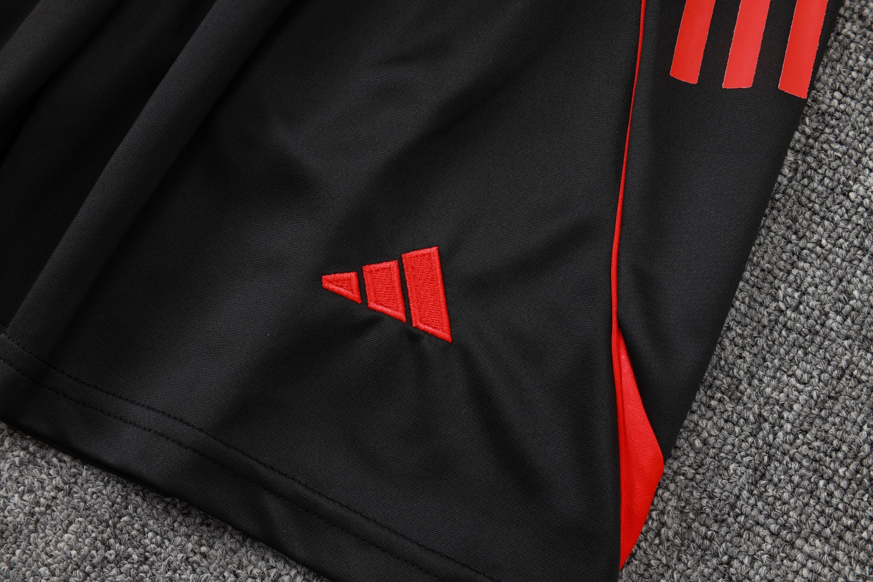 Bayern Munich Training Jersey Kit Black 2025/26 - U-jersey