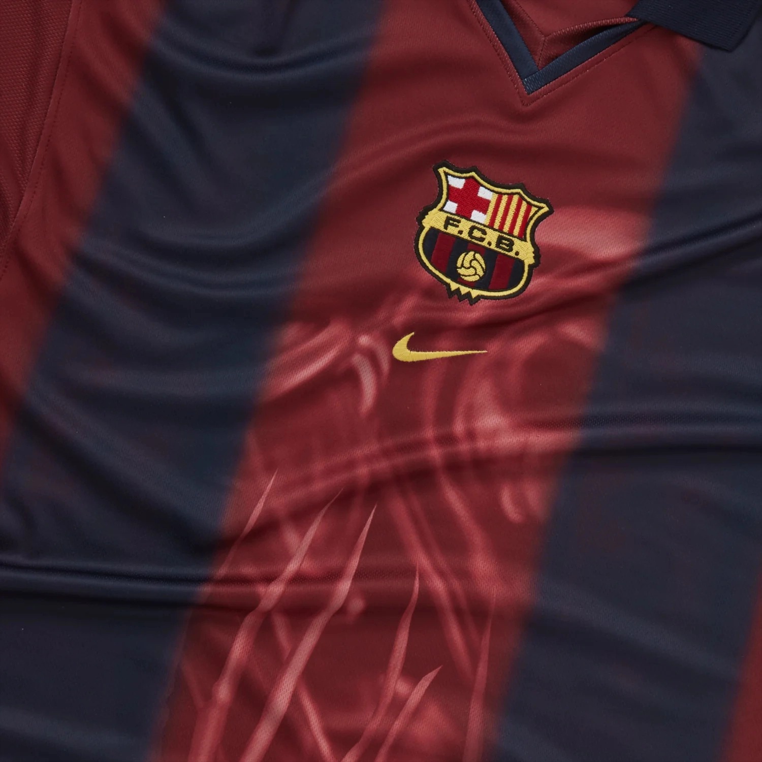 CJ X FC BARCELONA RETRO 2000/01 HOME SKELETON JERSEY - U-jersey