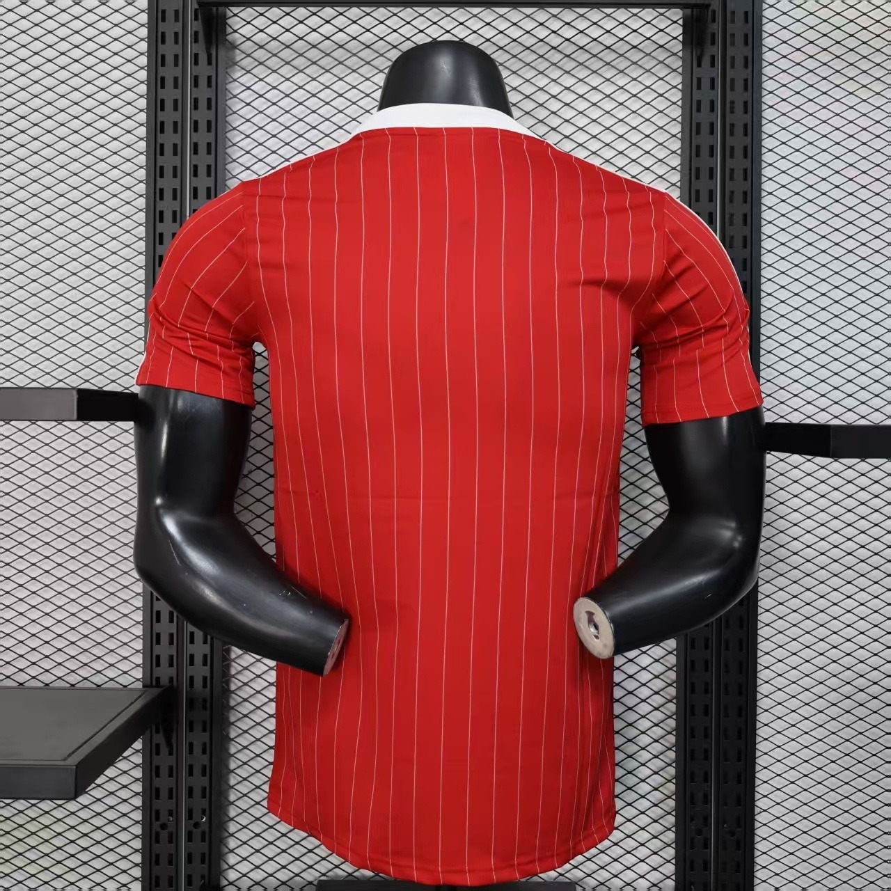 Manchester United's casual-style football jersey 2026