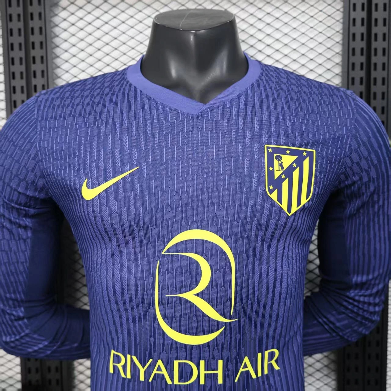 Soccer Jersey Atletico Madrid Away Long Sleeve Shirt 2025/26