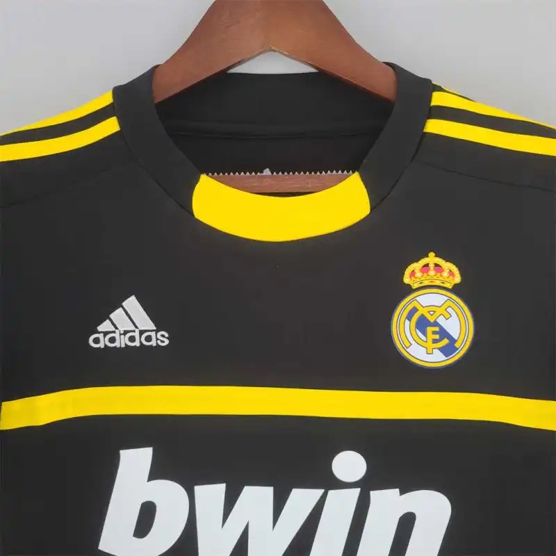 Real Madrid Retro Jersey Away Goalkeeper Black Soccer Custom Shirt 2011/12 - ujerseystore
