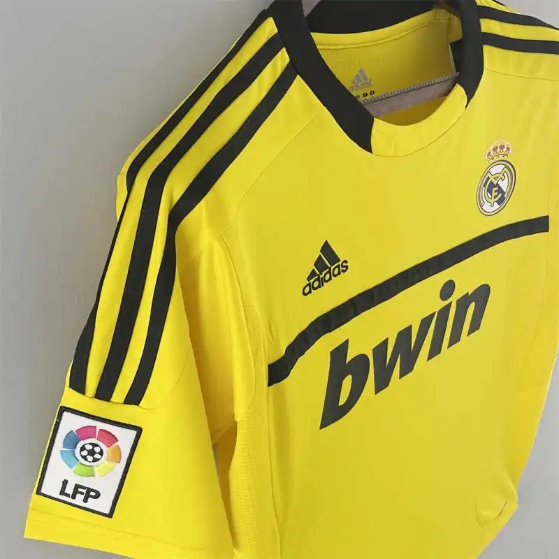 Real Madrid Retro Jersey Away Goalkeeper Yellow Soccer Custom Shirt 2011/12 - ujerseystore