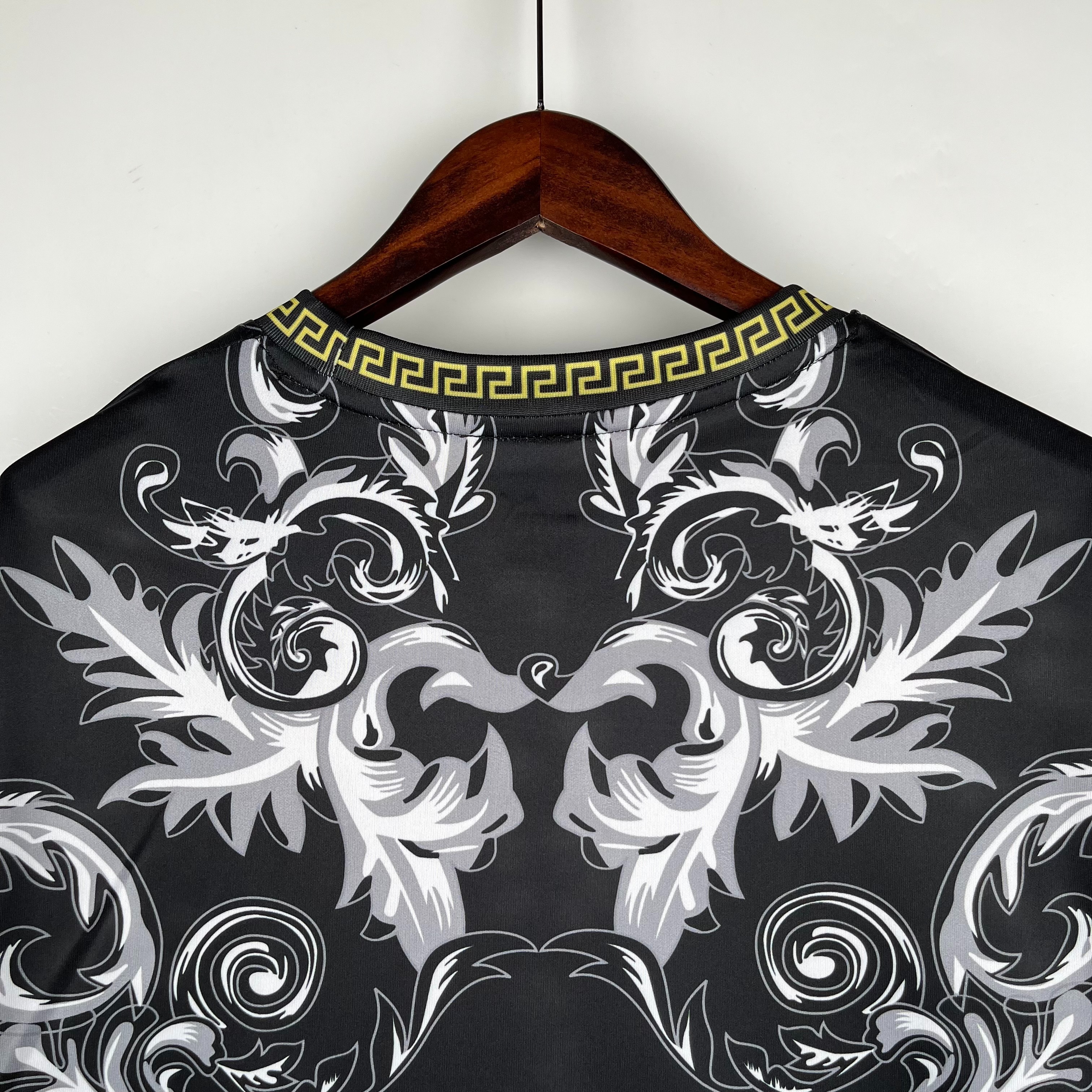 Italy Soccer Jersey x Versace Black Special Edition Custom Shirt 2024 - ujerseystore