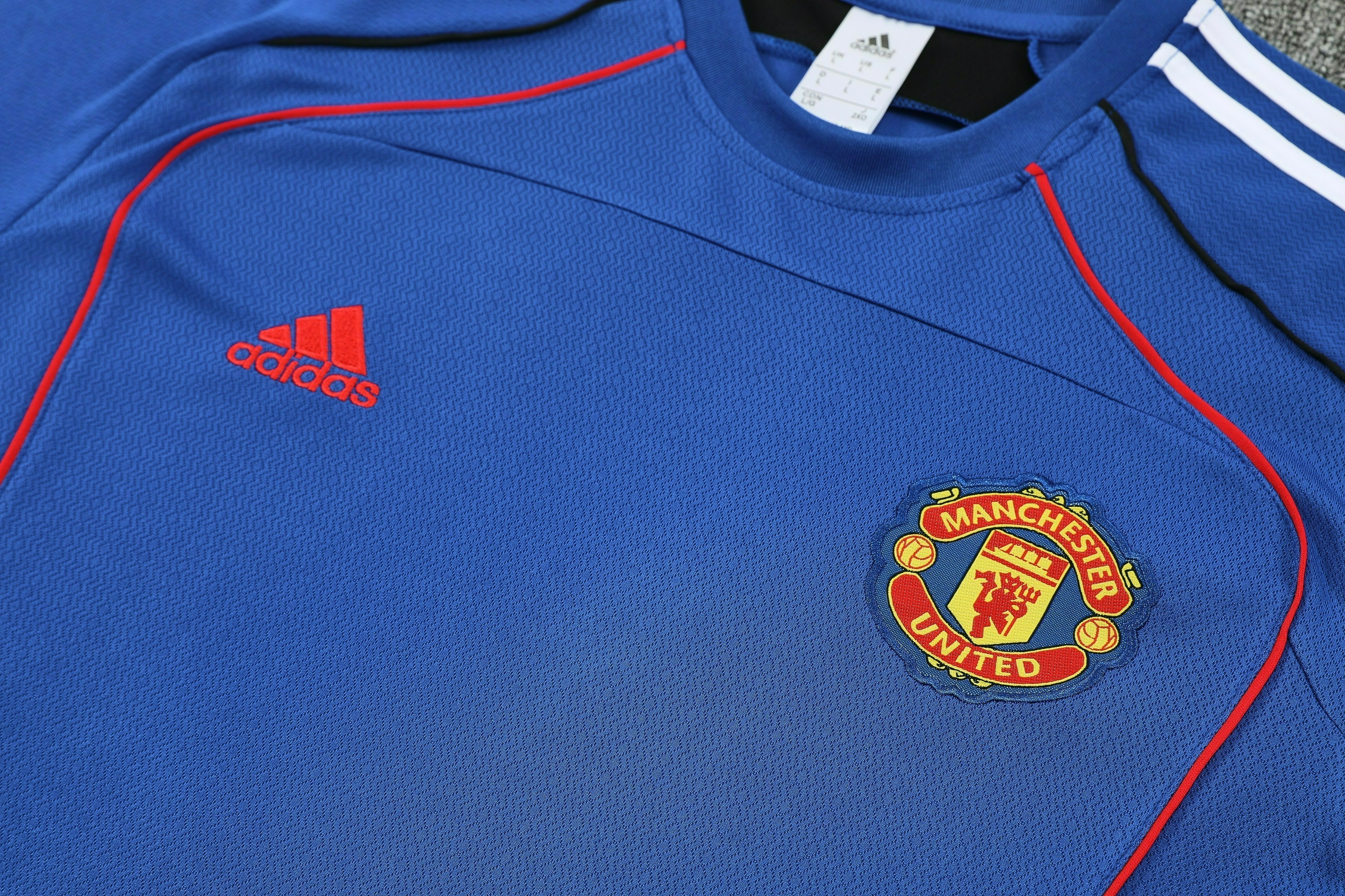 Manchester United Training Jersey Kit Blue 2025/26 - U-jersey
