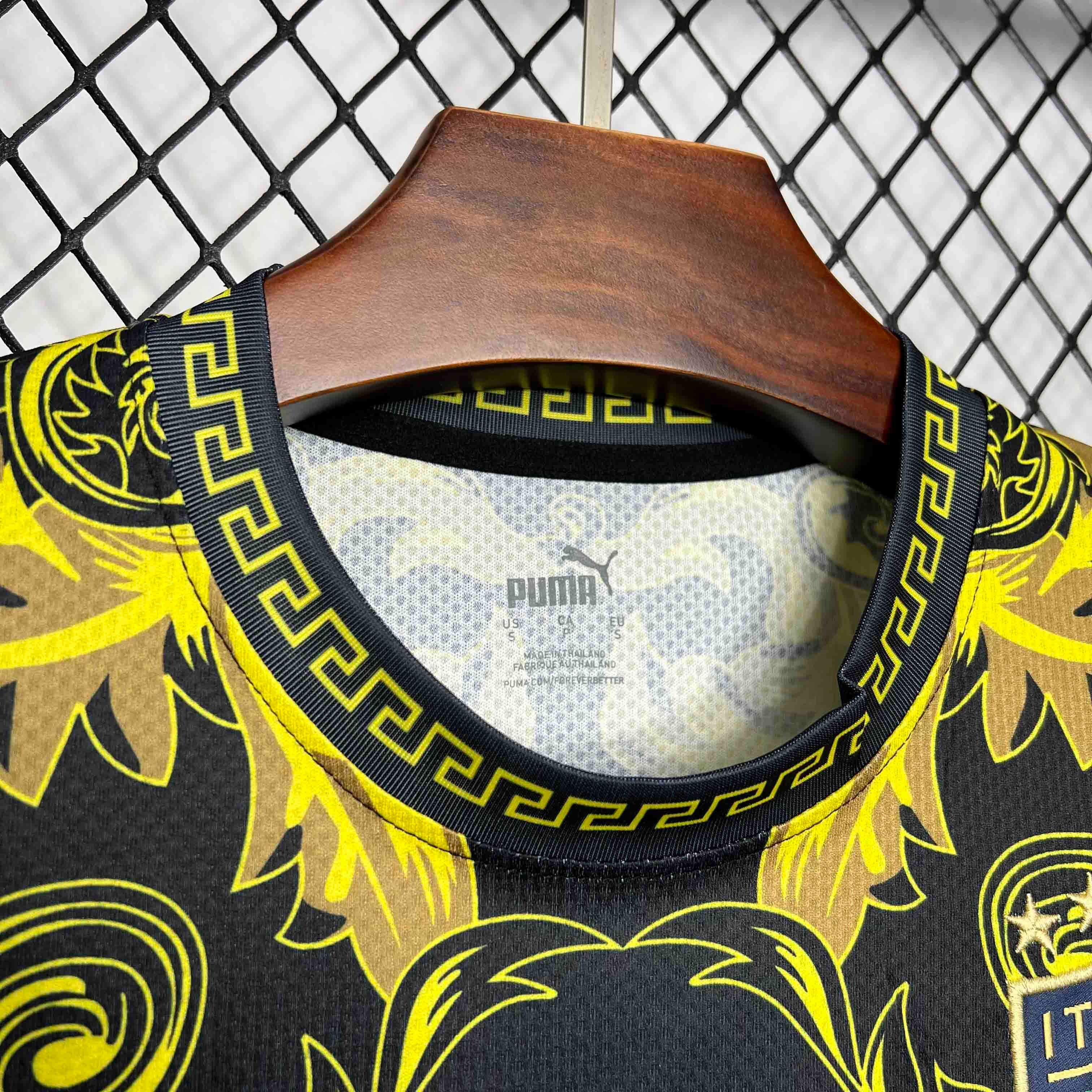 Italy Soccer Jersey x Versace Gold Special Edition Custom Shirt 2022 - ujerseystore