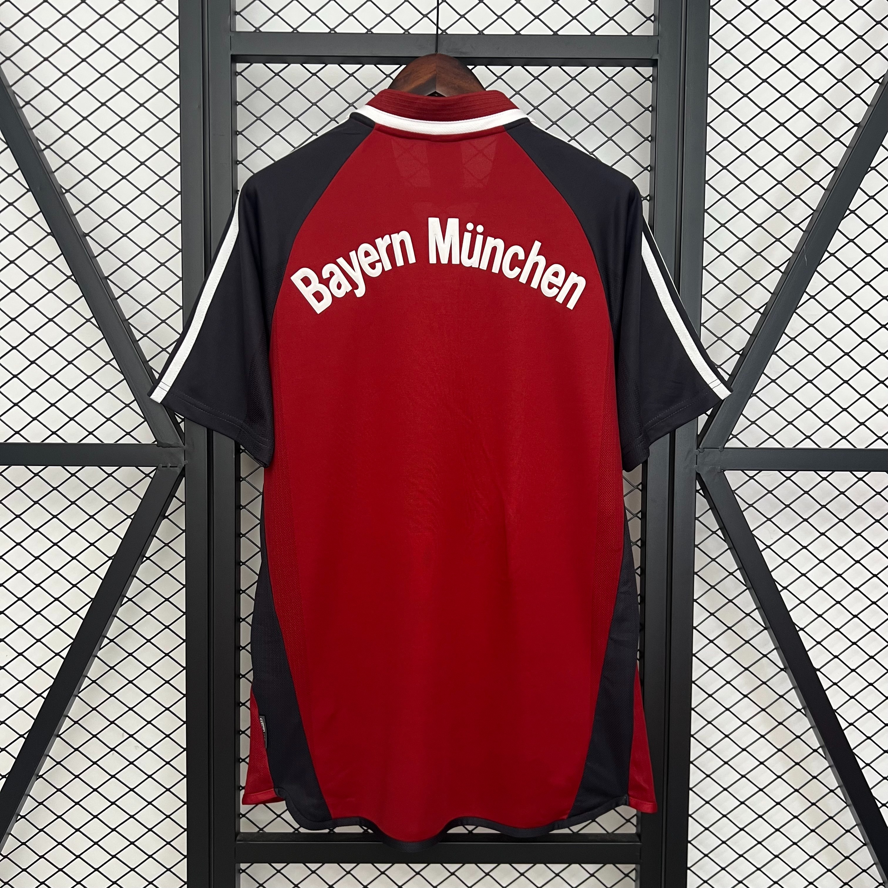 Bayern Munich Retro Jersey Home Soccer Shirt 2001-02 - U-jersey
