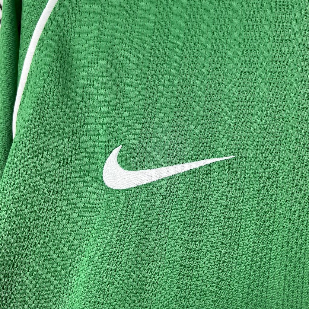 Manchester United Retro Green Goalkeeper Football Jersey Shirt 2007/08