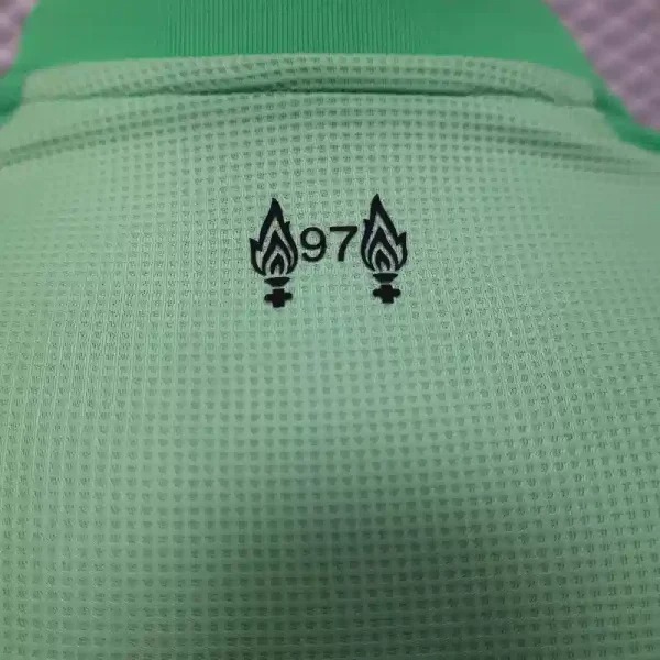 Liverpool Football Jersey Green Goalkeeper Shirt 2025/26