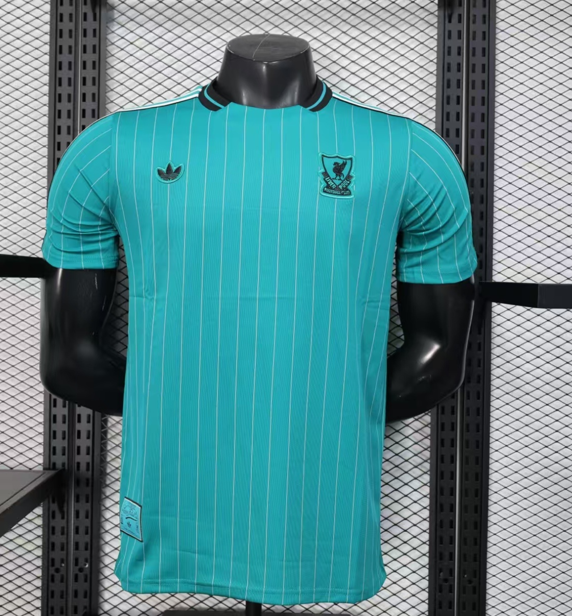Liverpool casual football jersey 2025/2026
