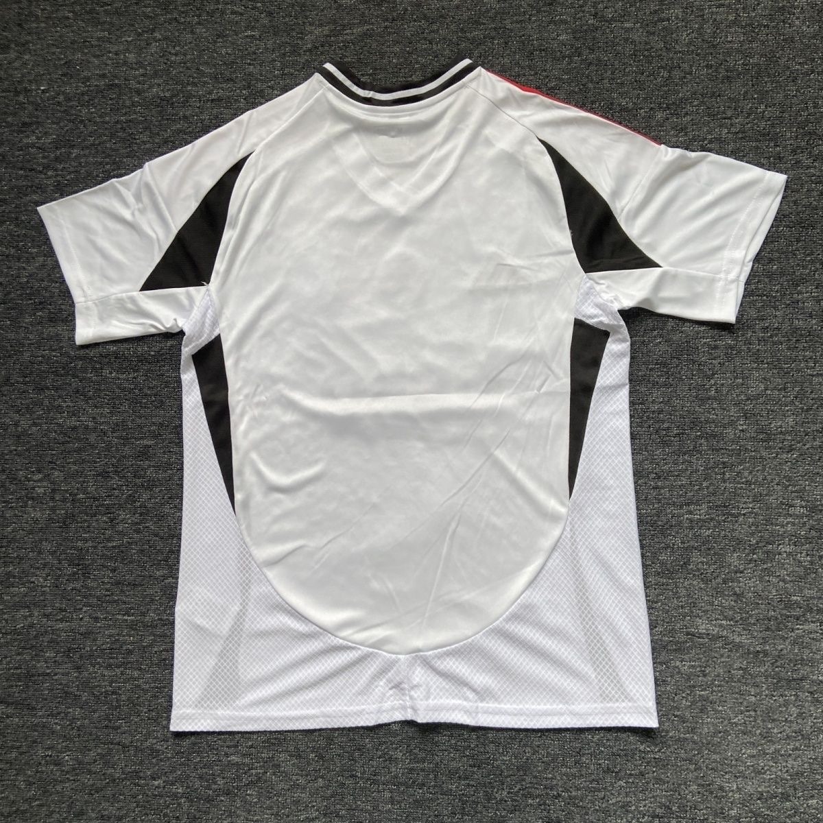 Beşiktaş Home Football Jersey Custom Shirt 2024/25 - SUjersey01