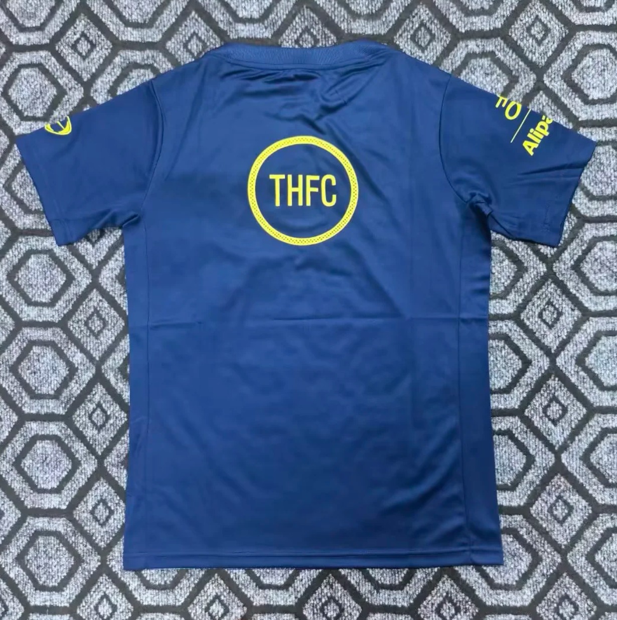 Tottenham Hotspur third pre-match blue football jersey 2025/2026