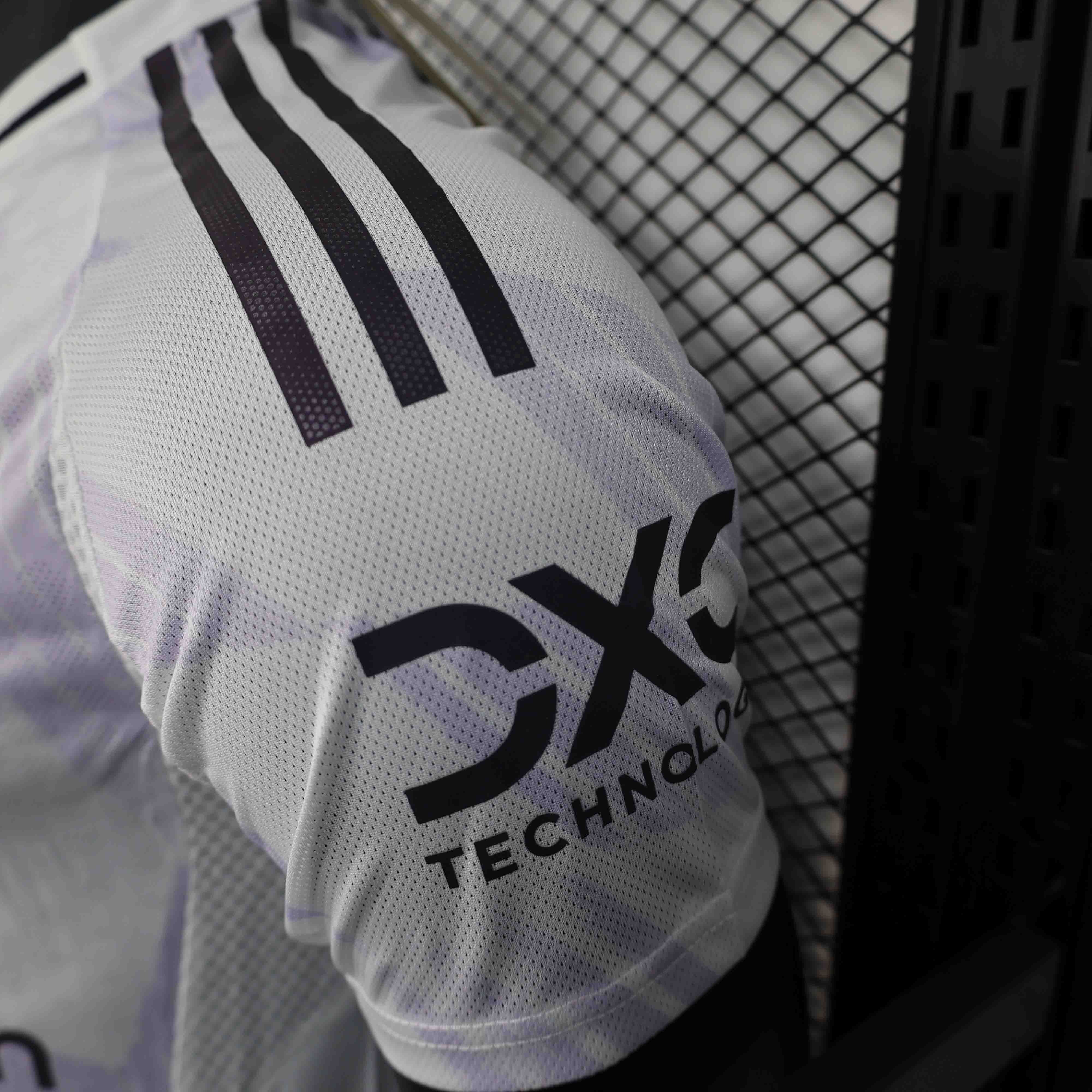 Manchester United  Away Jersey Shirt 2025/26