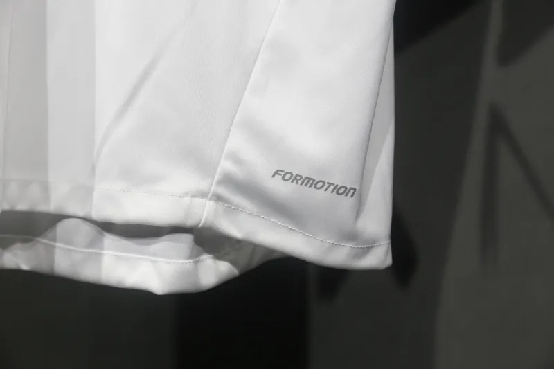 Real Madrid Retro Jersey Home Soccer Shirt 2011/12